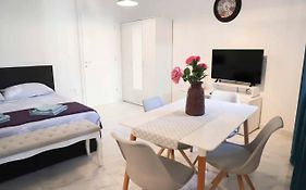 Verano Apartment / Next To Kolovare Beach